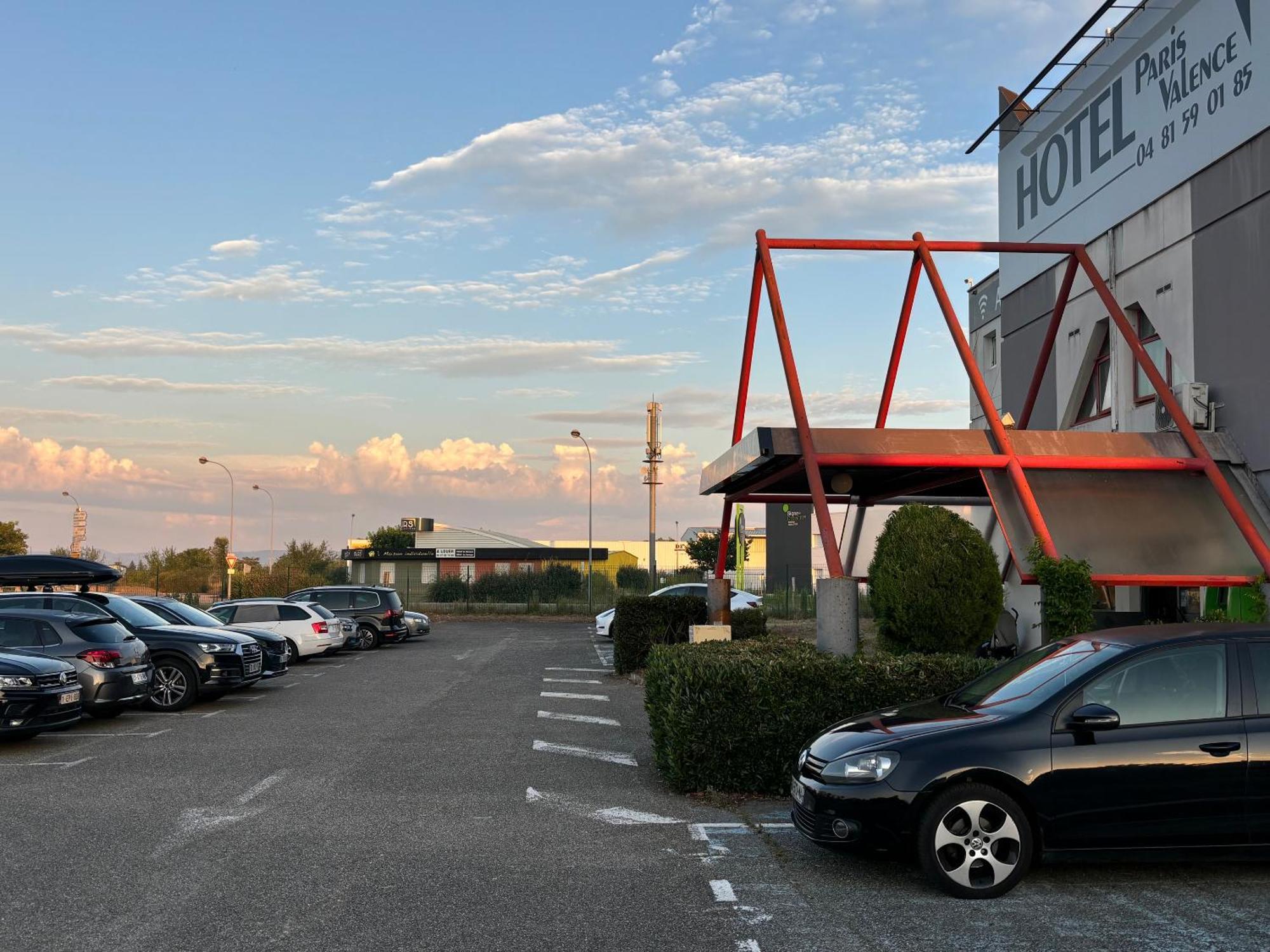 Hotel Paris Valence Bourg-de-Péage Exteriör bild